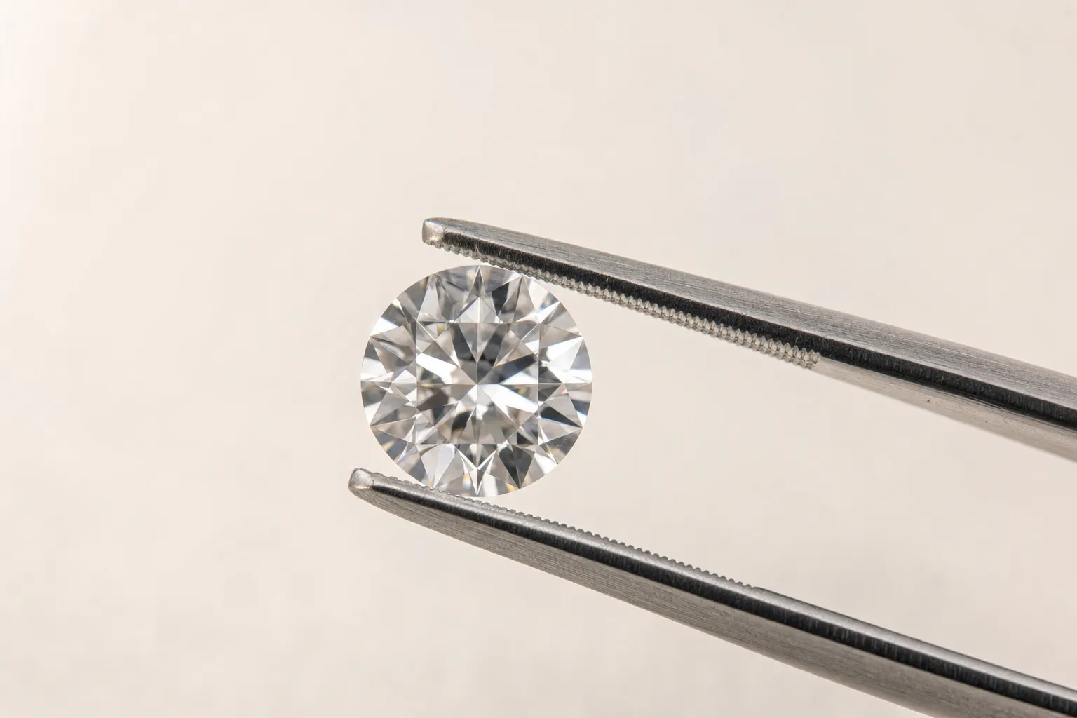 Close-up of a round brilliant diamond, a possible choice for a push present